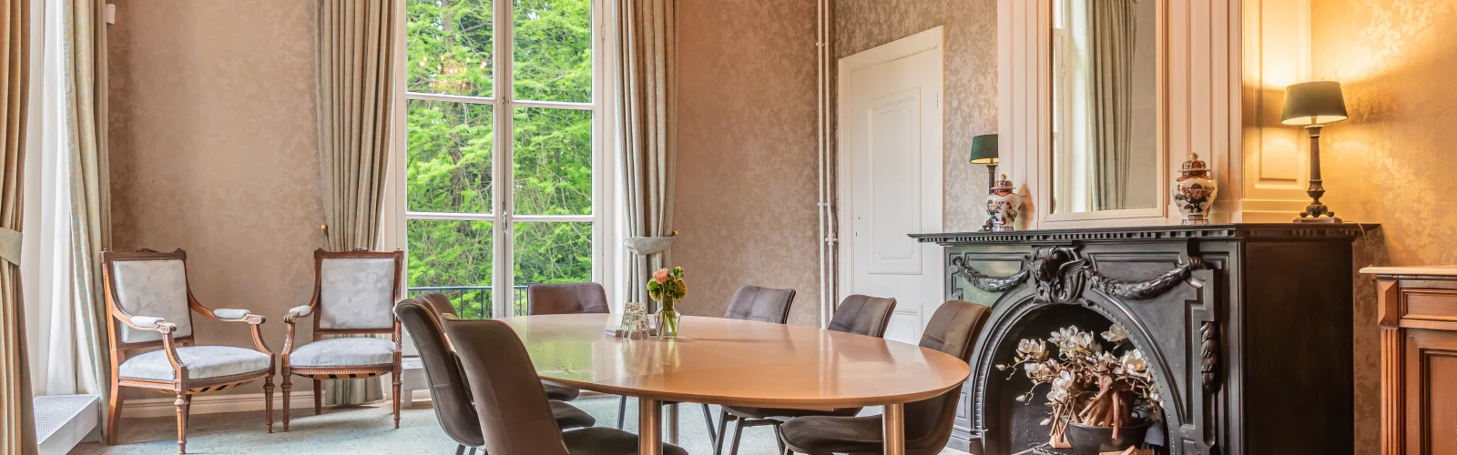 Gedekte tafel in het Koetshuis